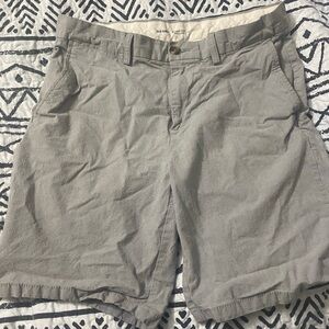 Men’s Old Navy 34 shorts